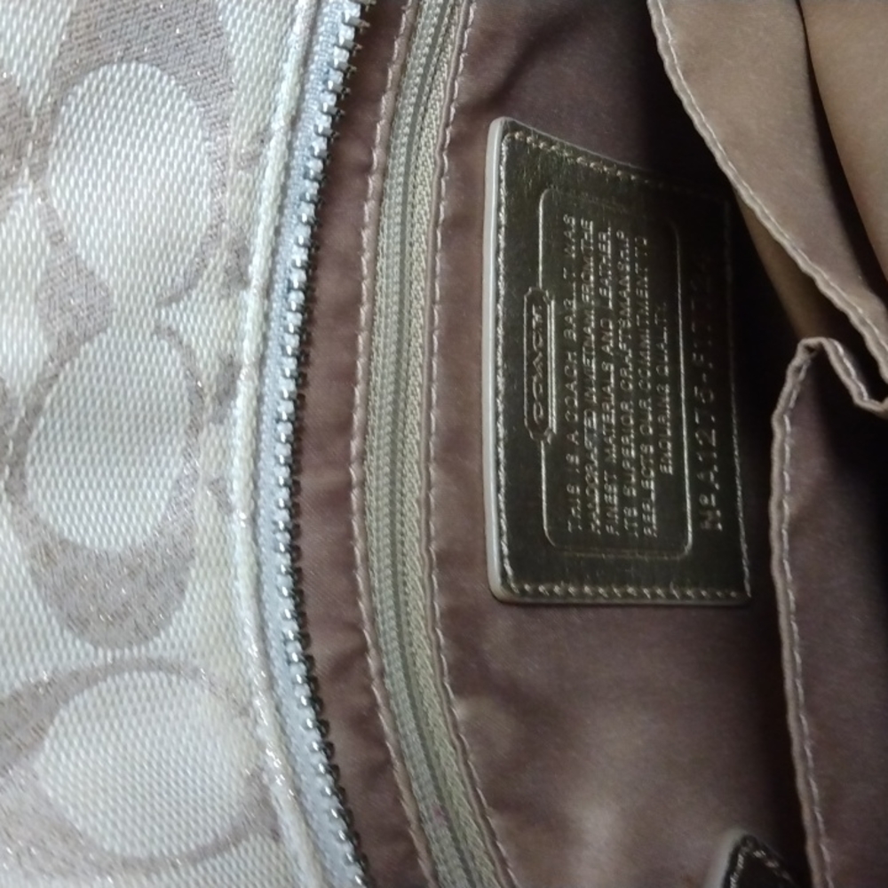 Coach Handbag - Picture 4 of 7